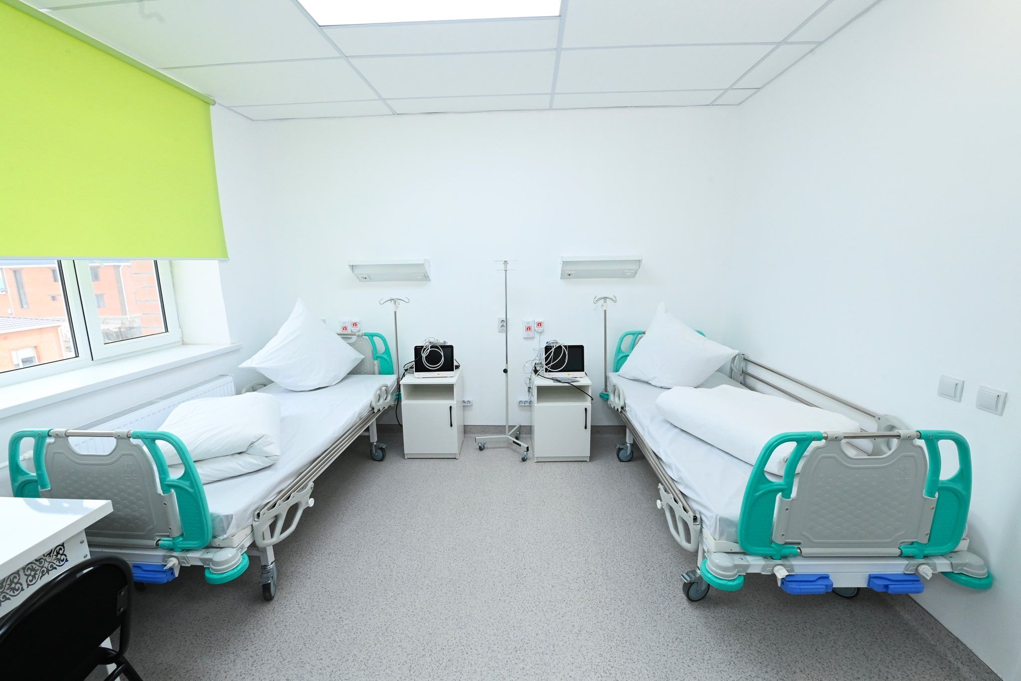 2Аймақ басшысы орталық аурухана жанындағы қосымша ғимаратты көрді.jpg