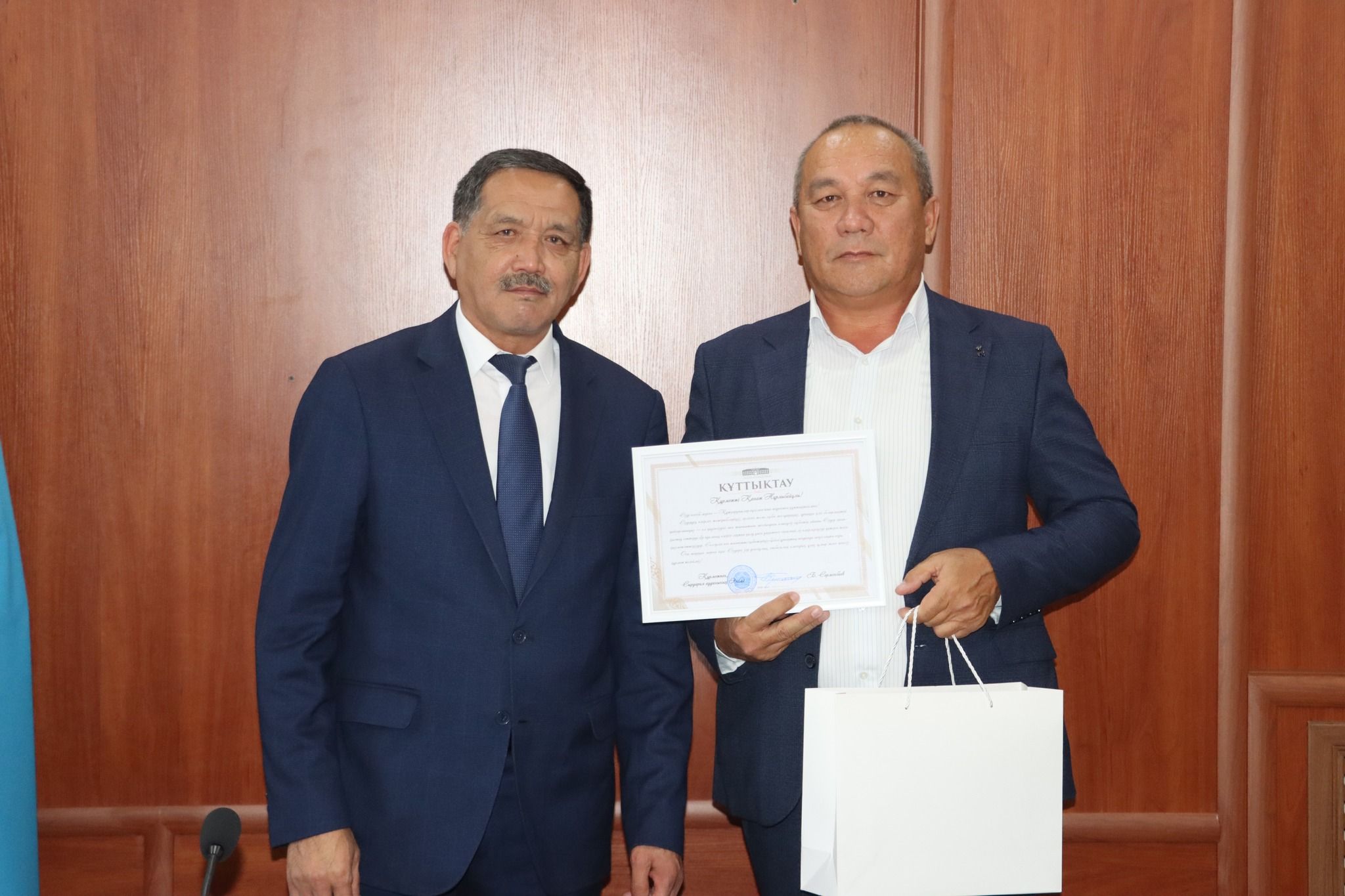2Азаматтық қорғау және орман шаруашылығы қызметкерлеріне мерекелік қабылдау өткізілді.jpg