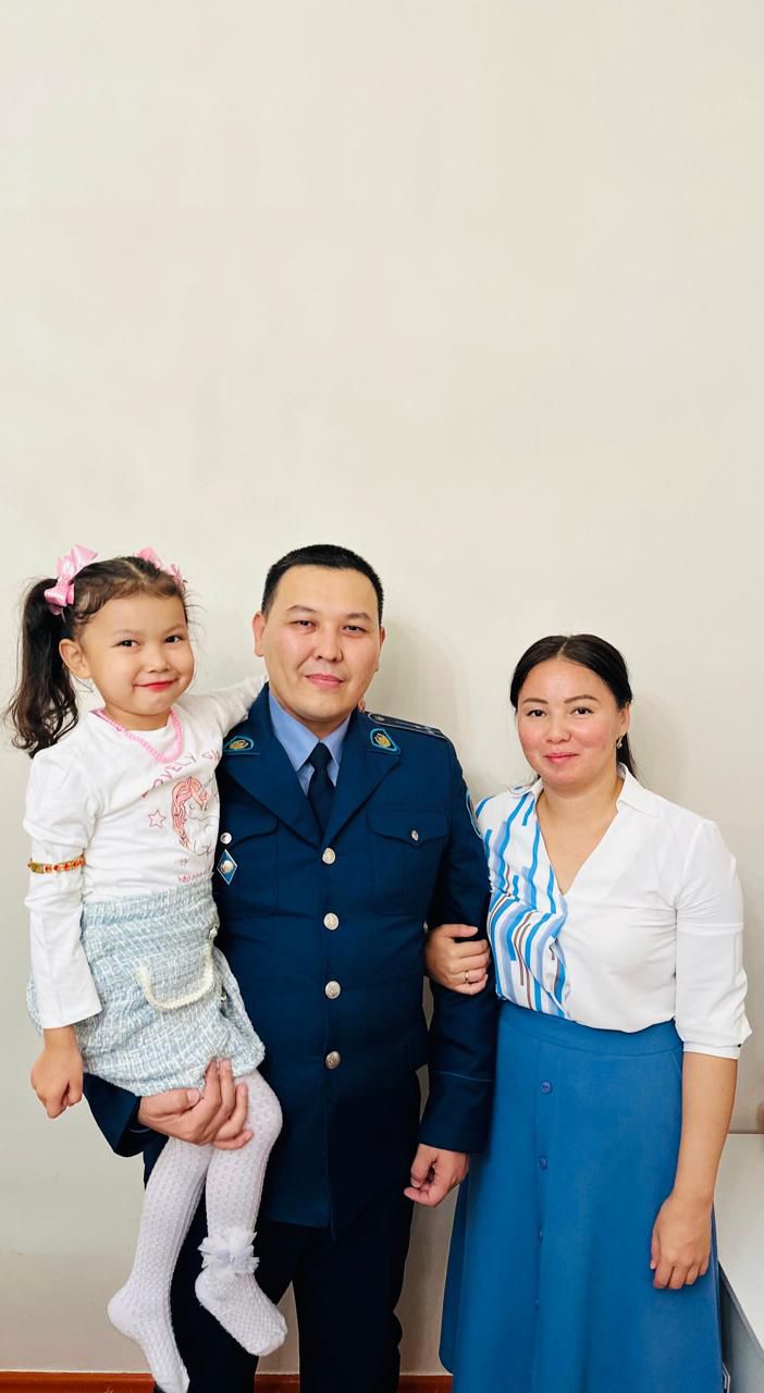 2 Полицейлер түлеген шаңырақ.jpg