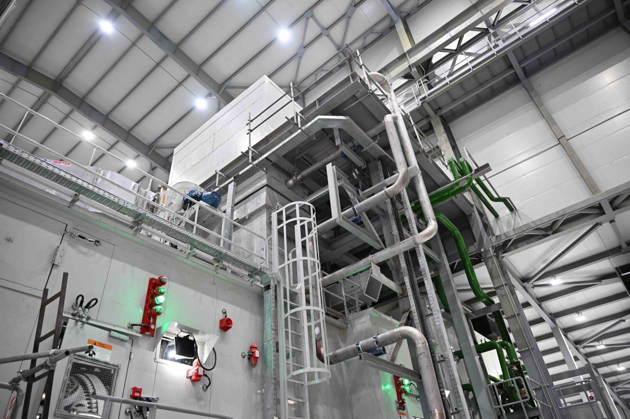 2Президент жаңа жылу электр орталығына барды.jpg