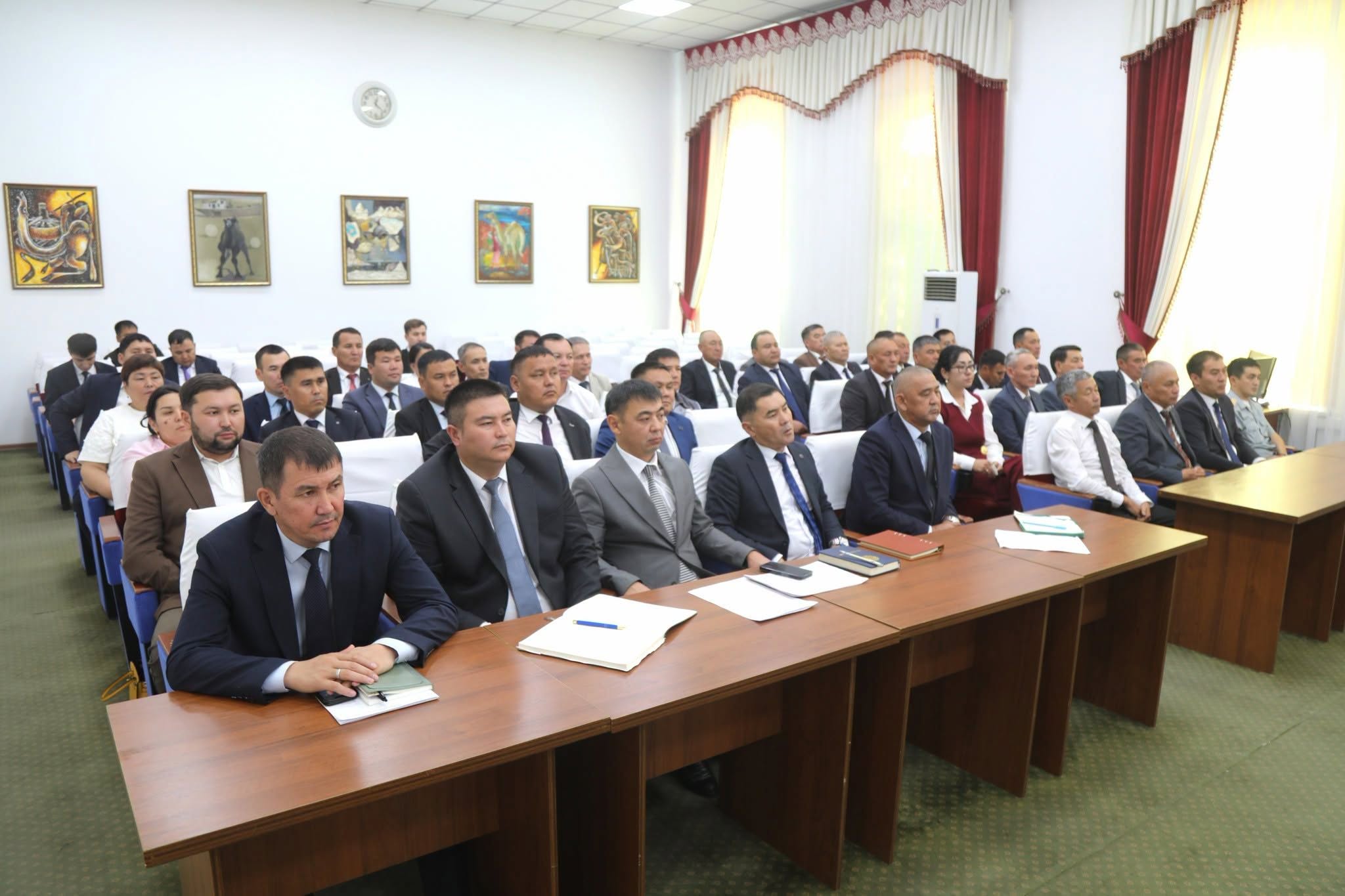 Арал ауданы мәжіліс 2.jpg