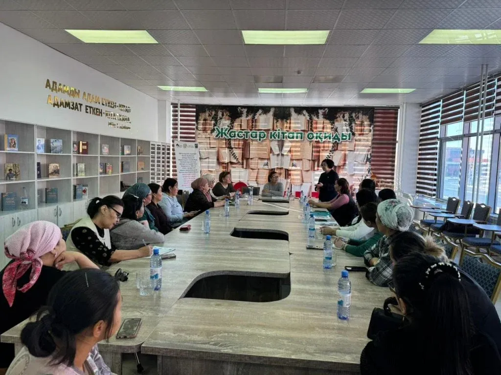 «Ақ босаға» әйелдер қоғамдық бірлестігі «Өмірлік мақсат» бағдарламасы аясында тұрғын үйге қатысты ақпараттық кездесу ұйымдастырды.webp