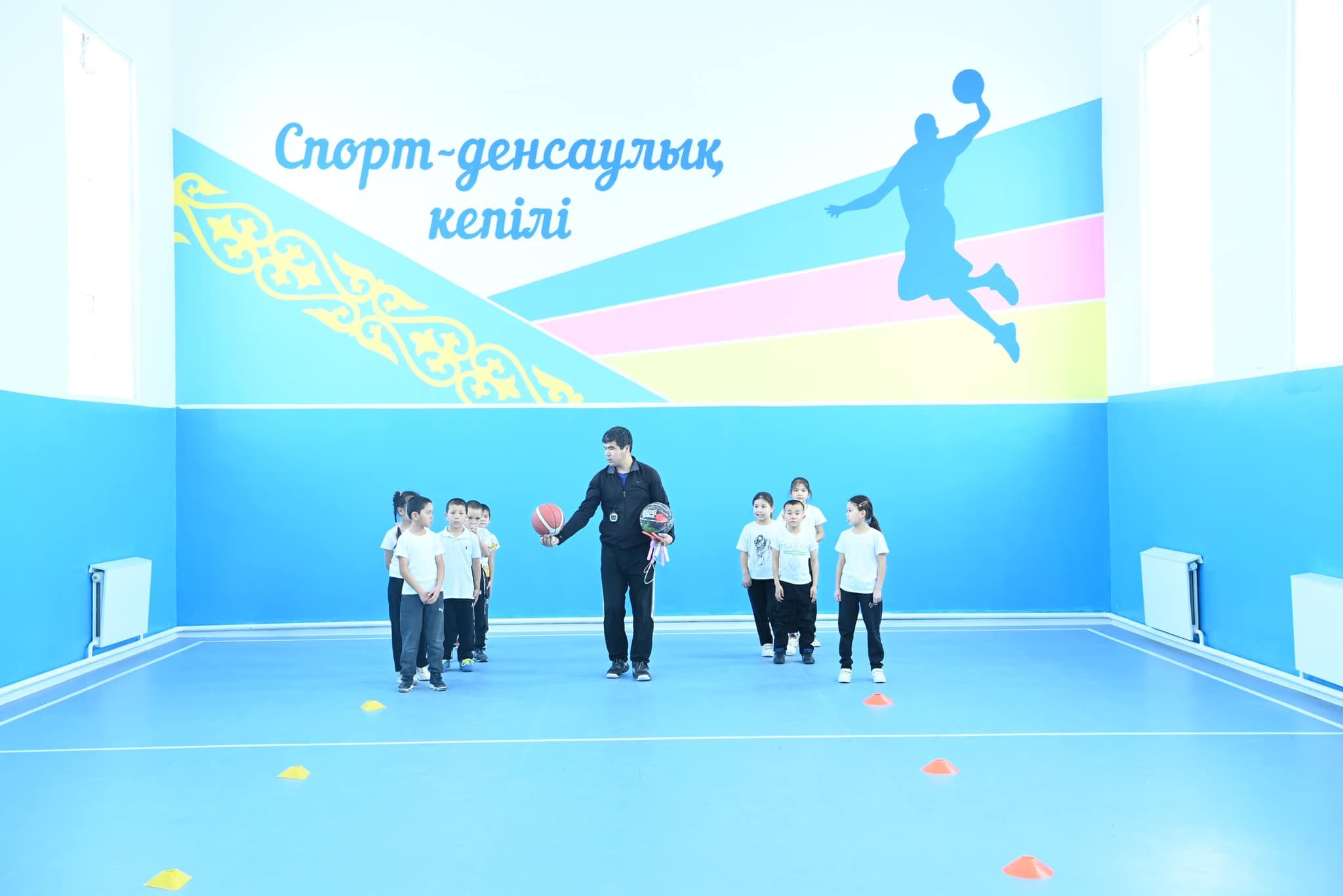 Аймақ басшысы «Ақшатау» елді мекеніндегі жаңа мектептің жұмысымен танысты 2.jpg