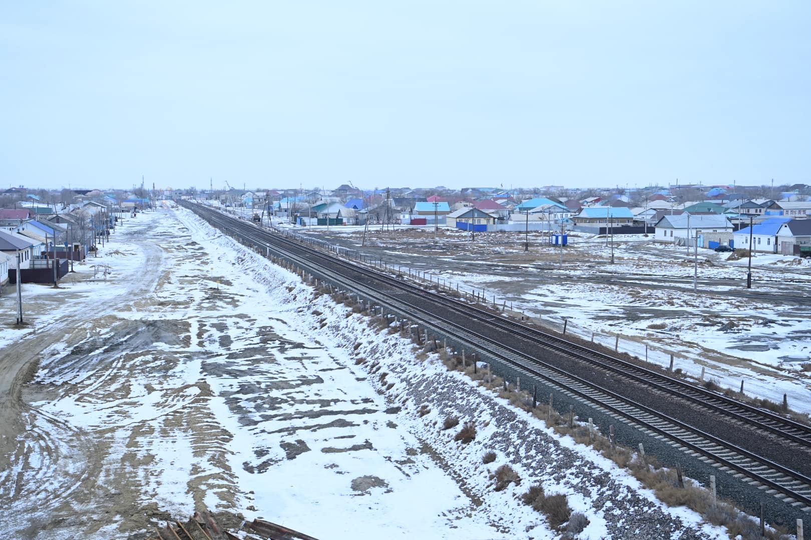 Аймақ басшысы Арал ауданындағы аспалы көпірдің құрылысын көрді 2.jpg