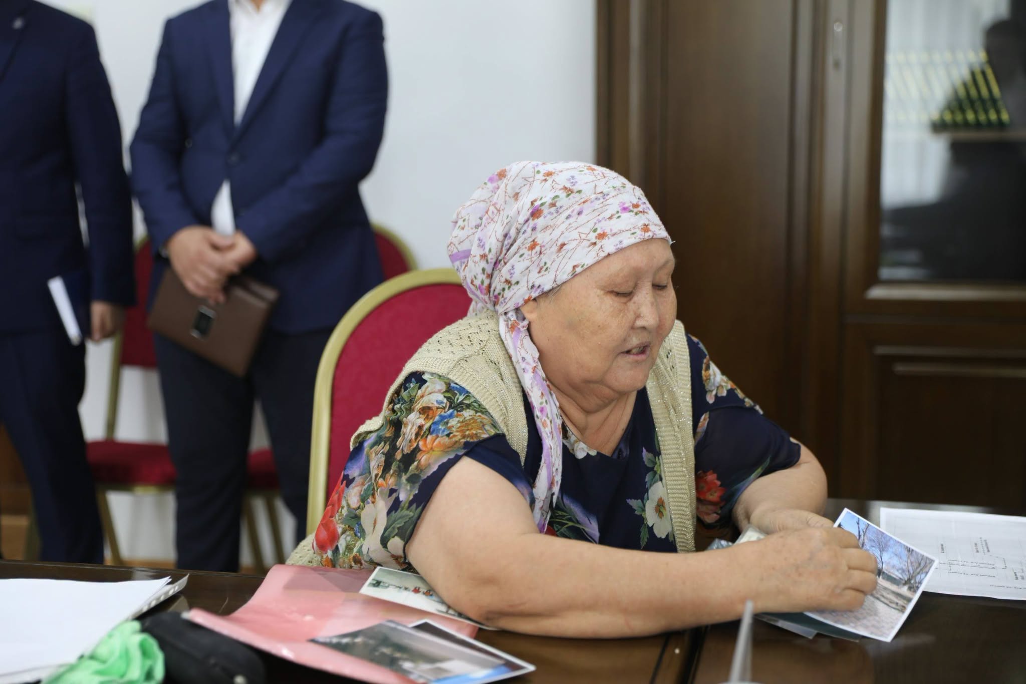 Аким Кызылорды провел личным прием граждан2.jpg