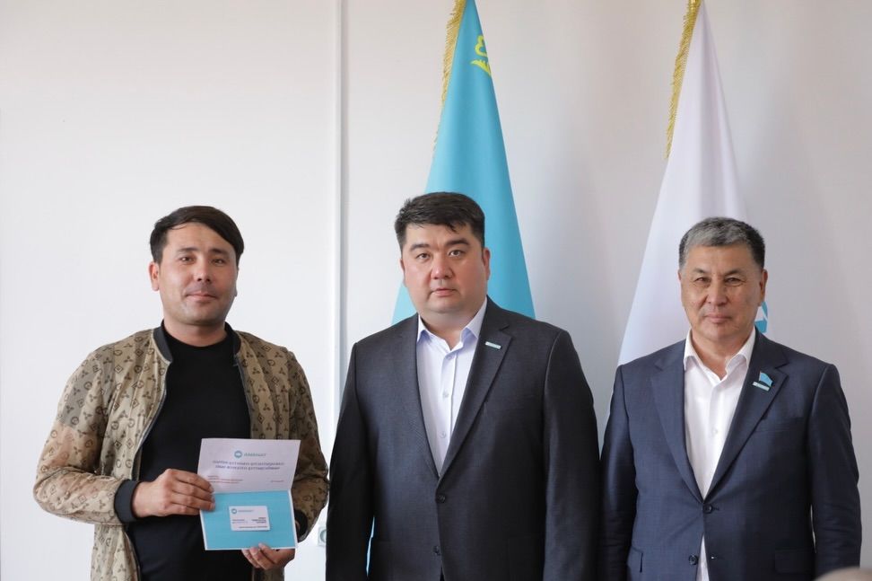 Аманат Жалағашқа іс-сапар 2.jpg