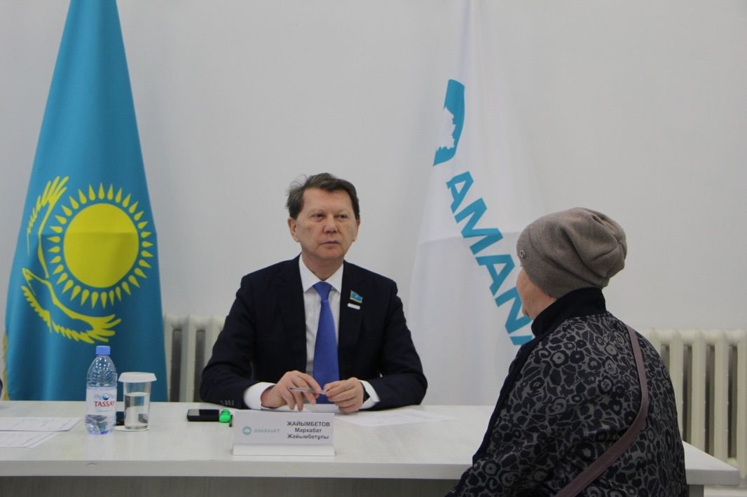 Аманат тұрғындармен кездесу 2.jpg