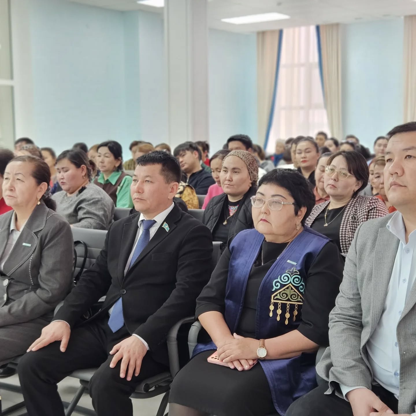 Аманат тұрғындармен кездесу Қазалы 2.jpg