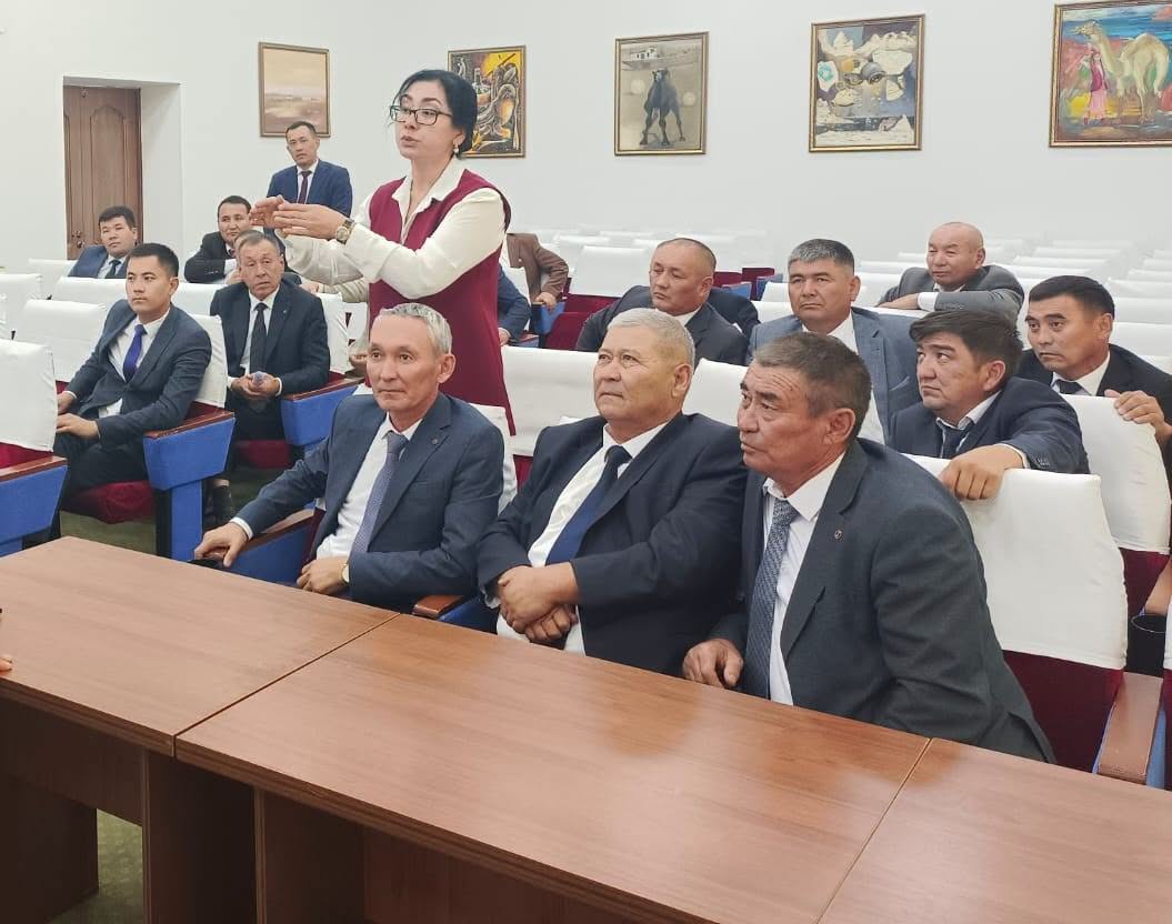 Арал ауданы жиналыс 2.jpg