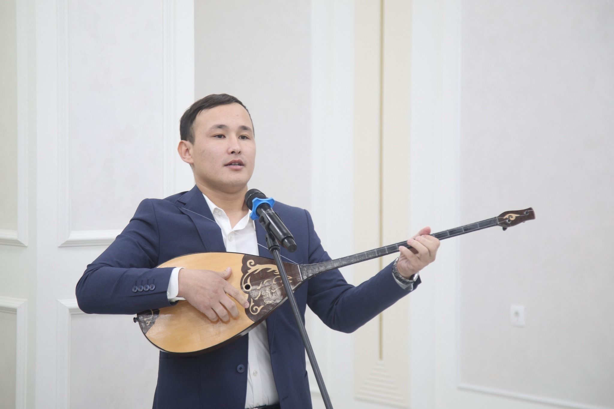 Арал ауданының әкімі жастарымен жүздесті2.jpg