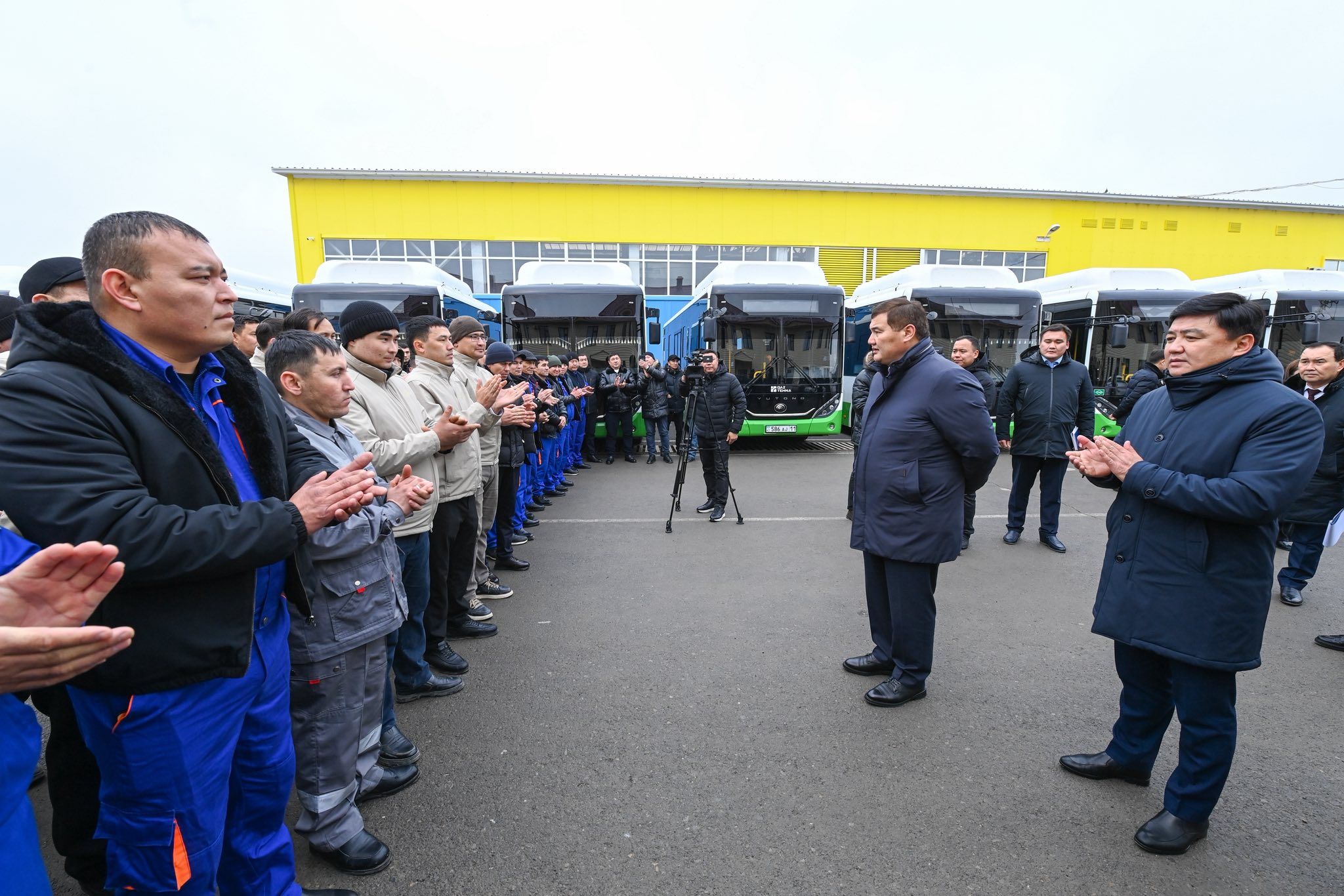 Автобус паркі 3.jpg