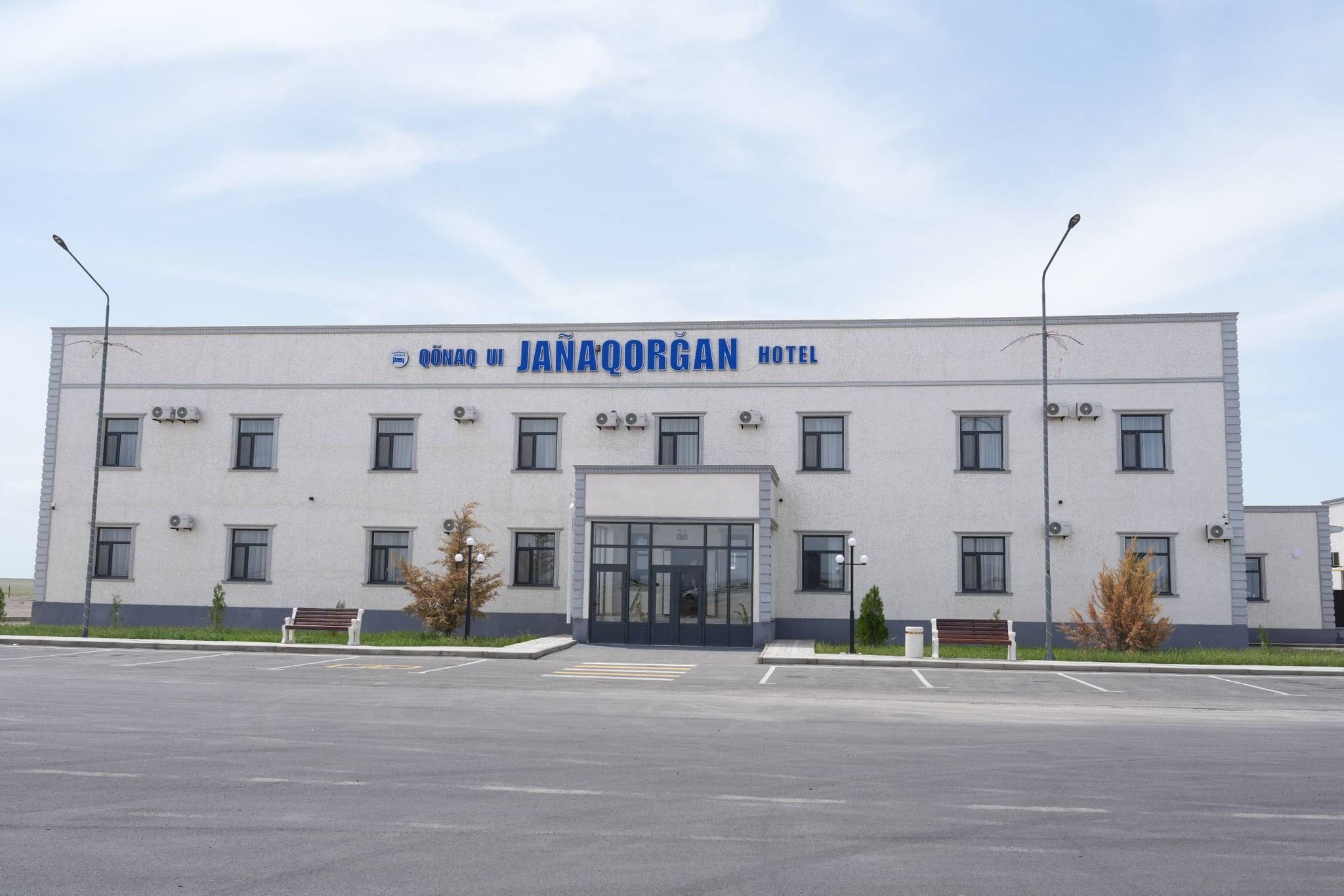 БАҚ өкілдері жол бойындағы қызмет көрсету кешенінің жұмысымен танысты1.jpg