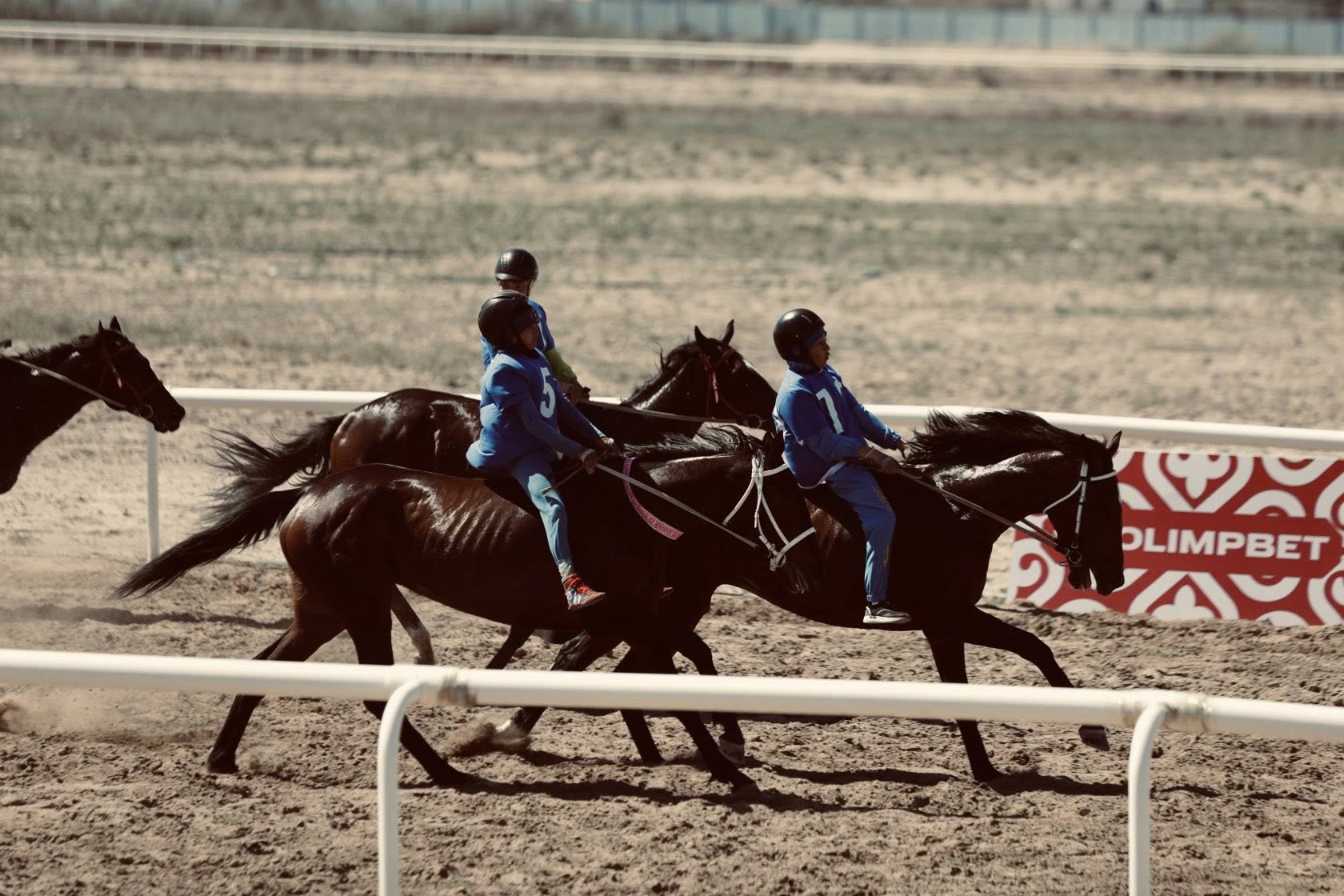 Бәйге чемпионат 2.jpg