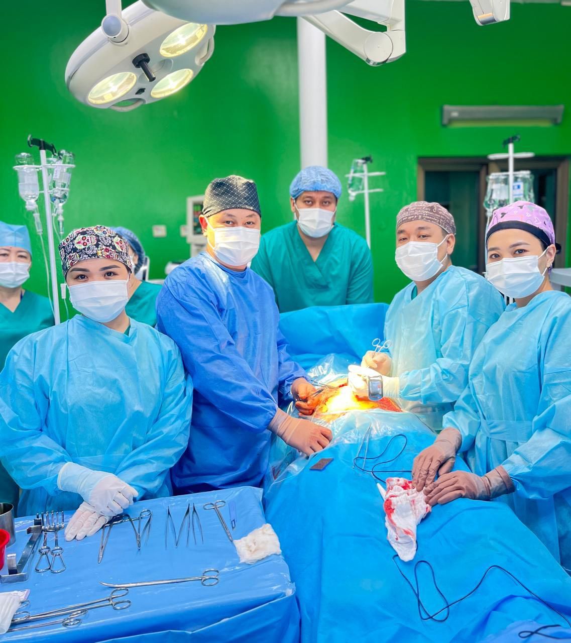 Бүйрек трансплантациясы.jpg