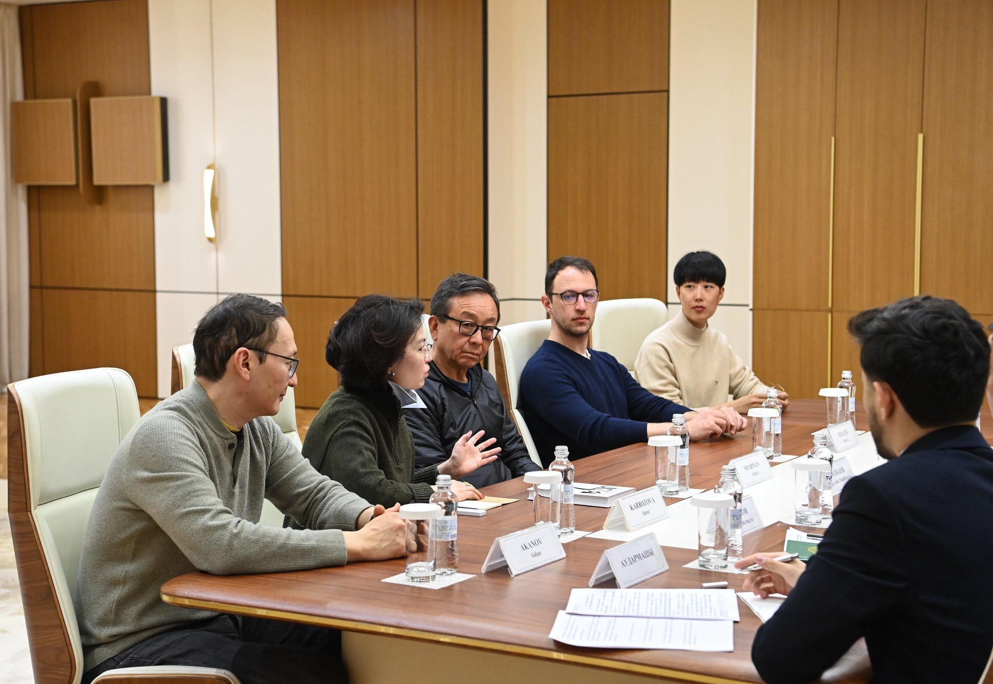 Болат Өтемұратов қоры кездесу 2.jpg