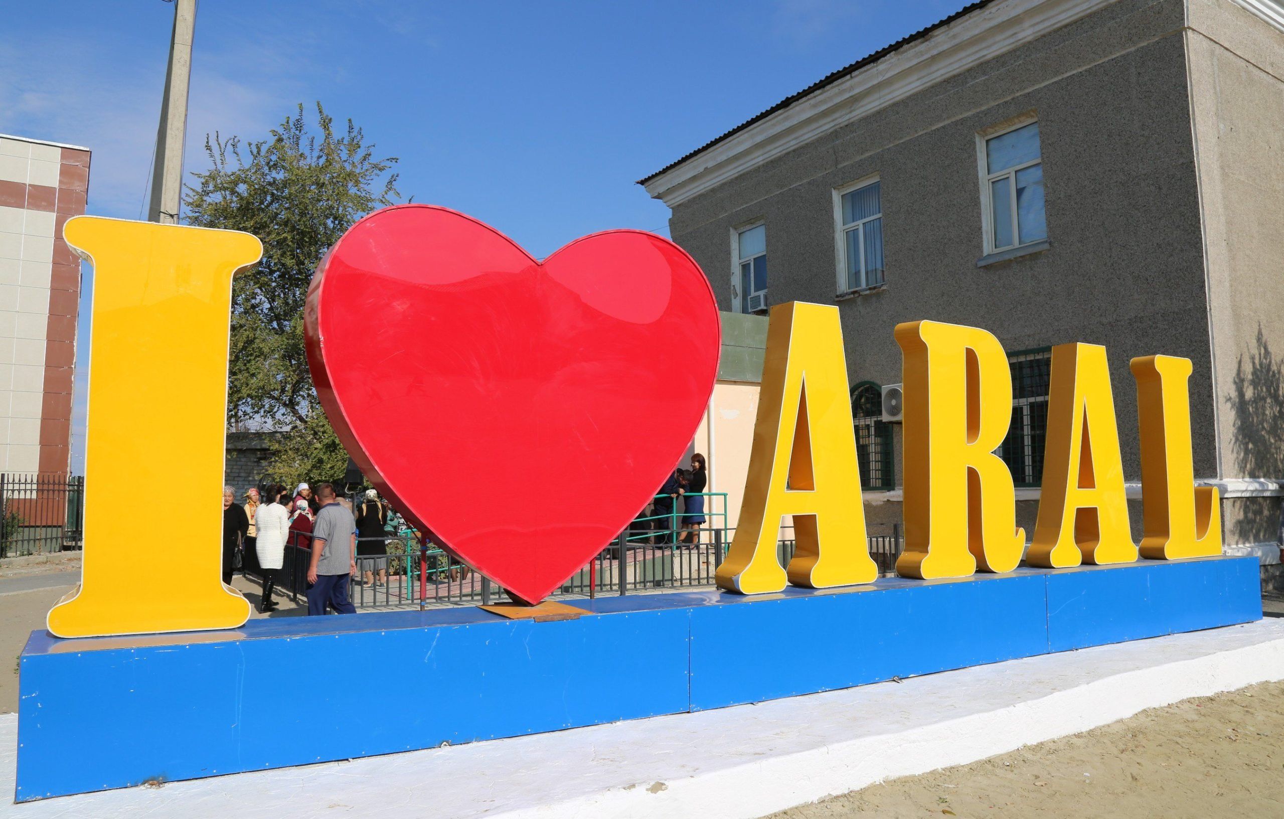 Кривой Рог жезөкшесінің нөмірі Лесби куннилингус бейне