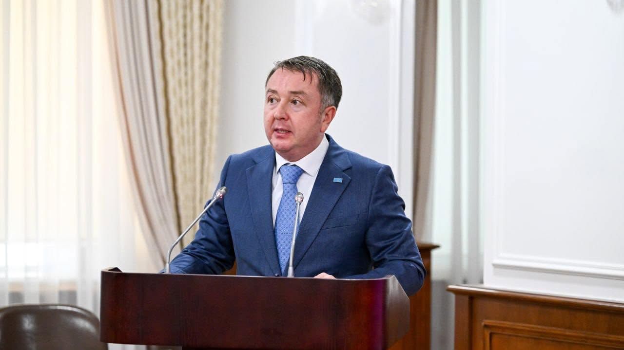 Ерлан Сәрсембаев.jpg