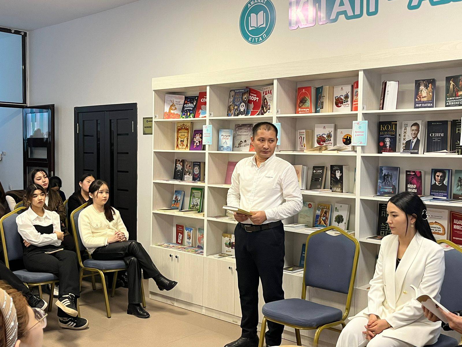 «Кітап-amanat» ұлттық басылым күніне орай баспа саласының өкілдерімен кездесу өтті 1.jpg