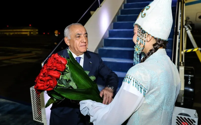 Лидеры стран продолжают прибывать в Астану на экологический саммит2.jpg