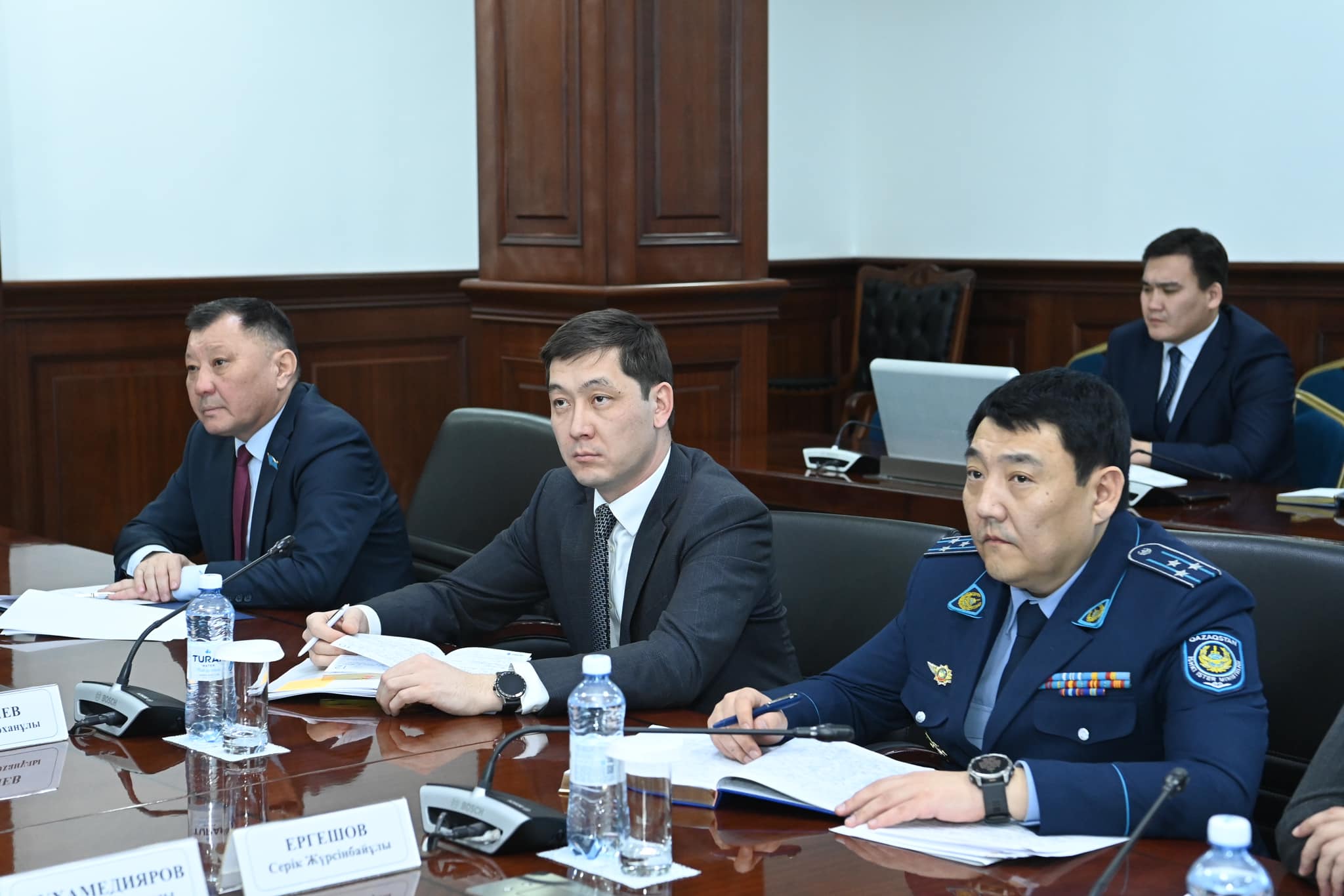 Мәжіліс акимат.jpg