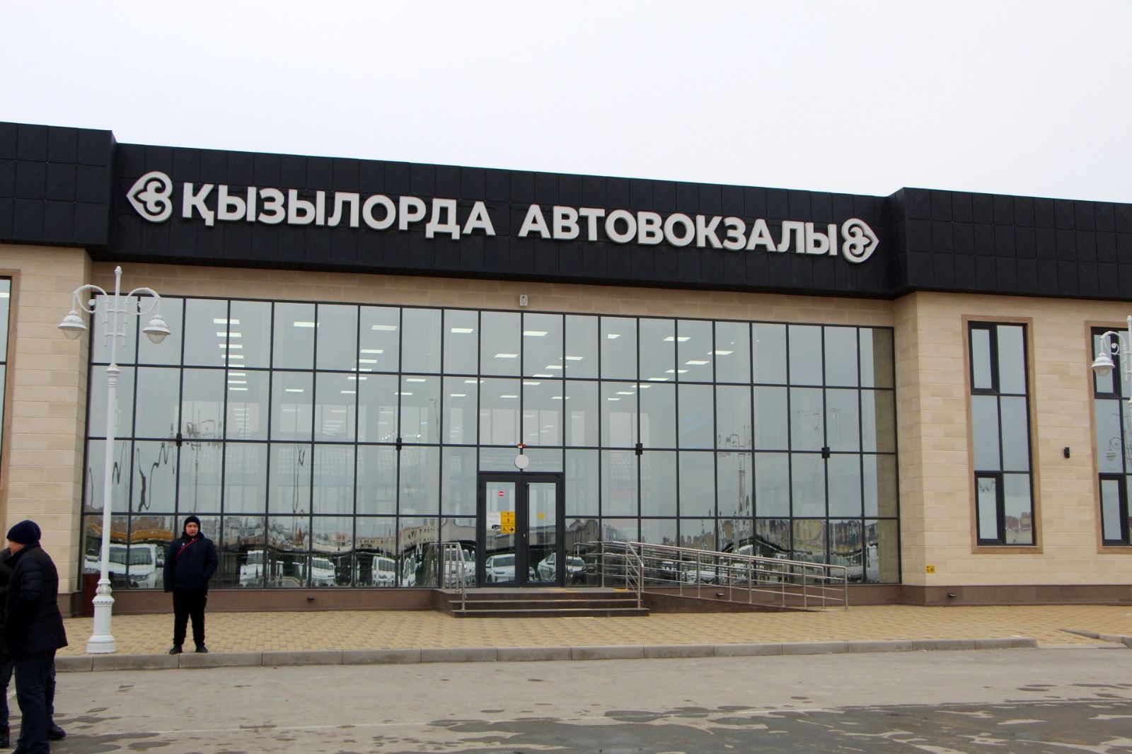 Мажилисмены ознакомились со службой такси и реконструкцией Президентского парка в Кызылорде 2.jpg