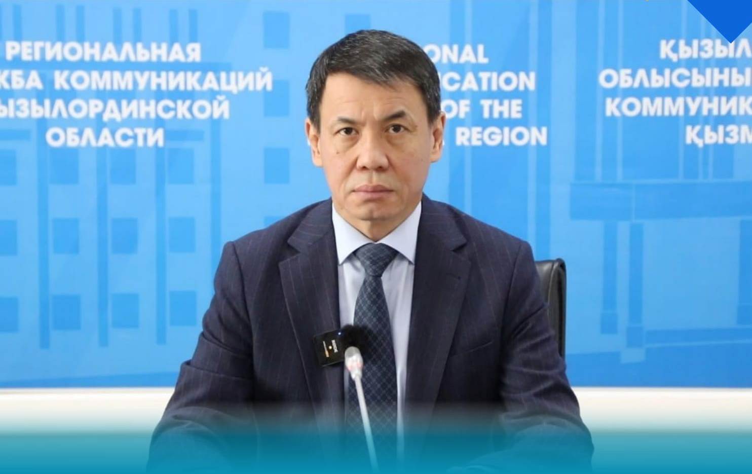 Мем.кірістер департаменті.jpg