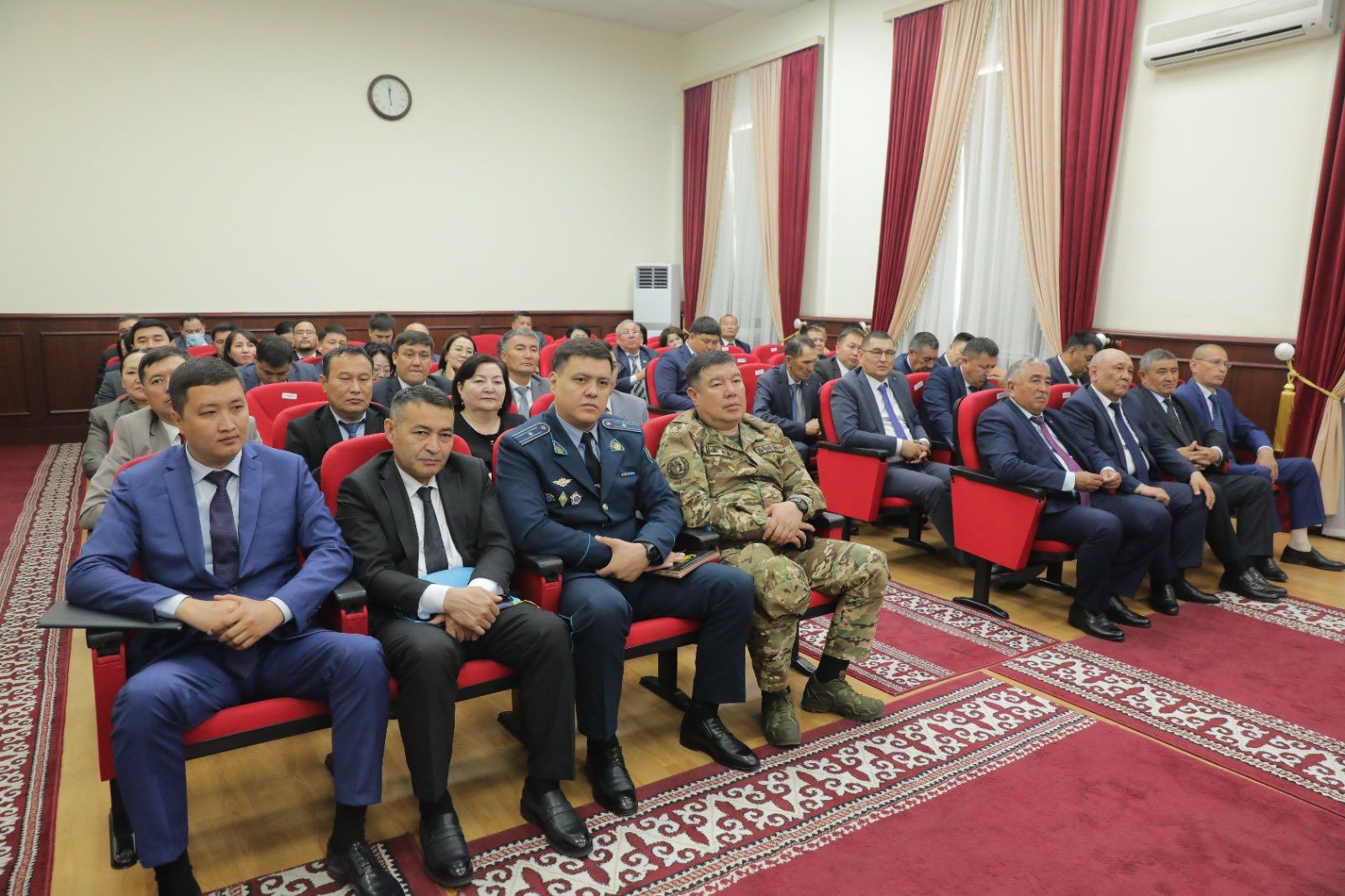 Нұржан Ахатов жиын 2.jpg