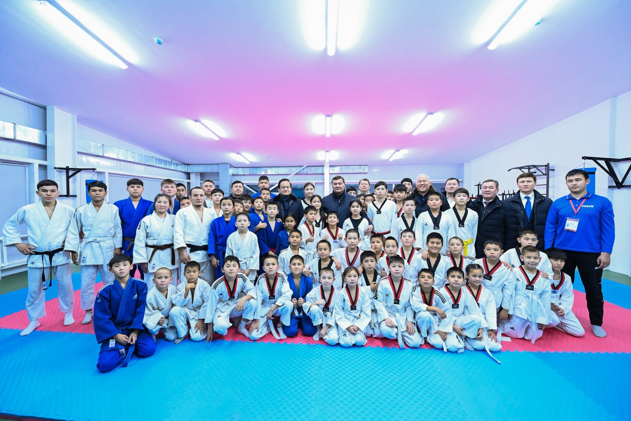 Новый спорткомплекс открылся в ауле Келинтобе  1.jpg