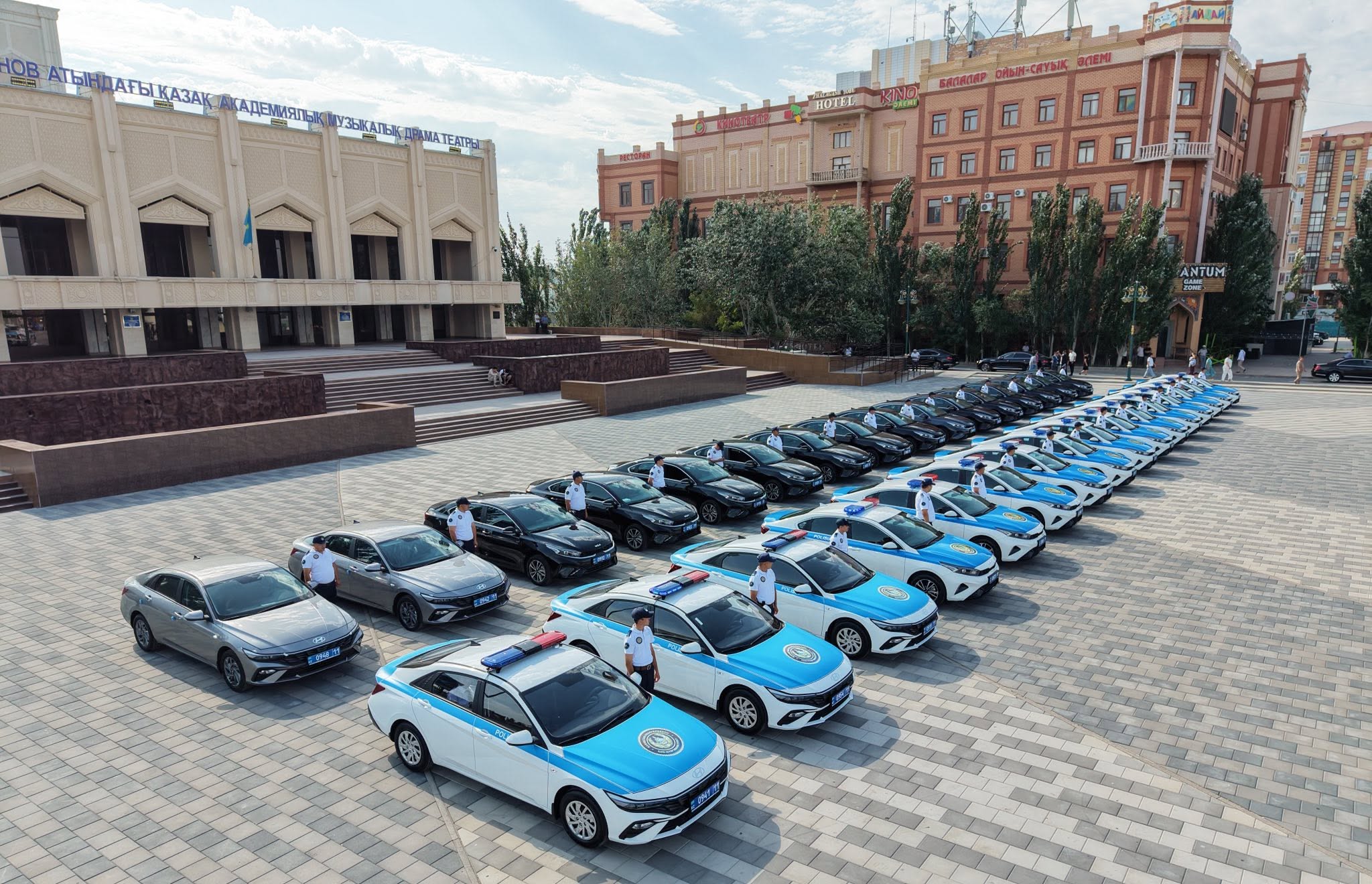 Полиция қызметкерлеріне 94 қызметтік көлік табысталды.jpg