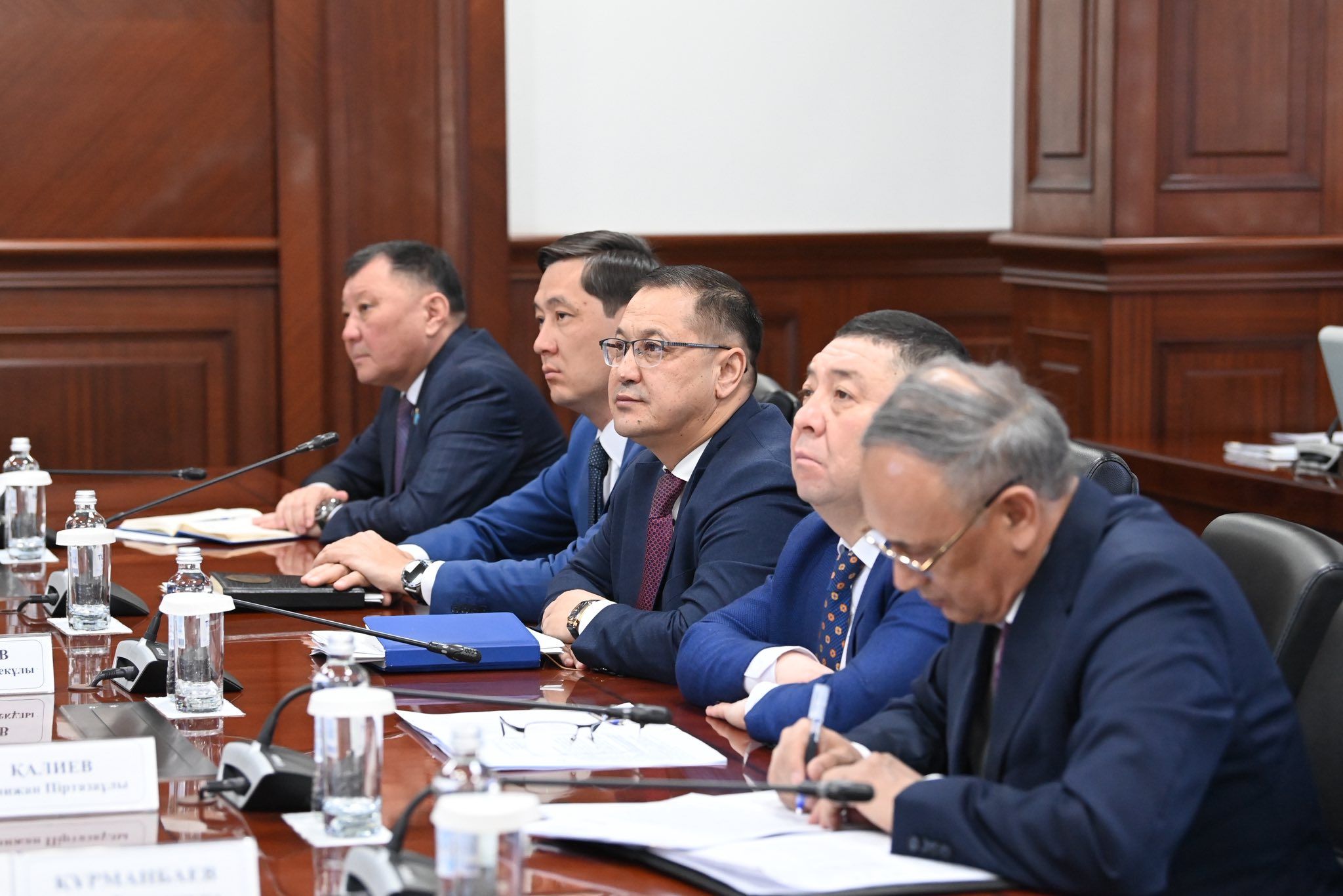 Рассмотрены вопросы развития жилищного строительства и цифровизации отрасли.jpg