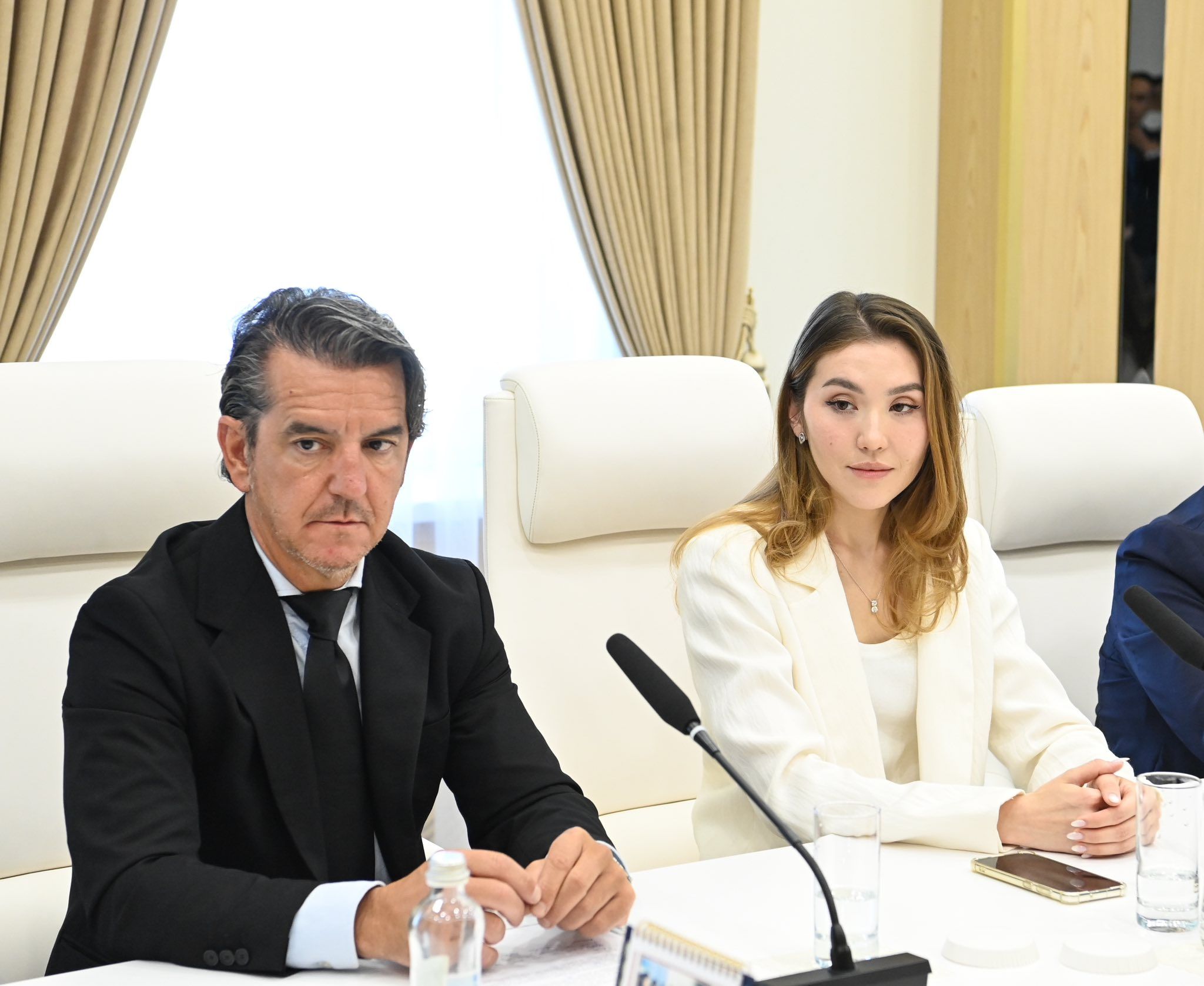 «Roca Group» компаниясы мен облыстық құрылысшылар қауымдастығы меморандумға қол қойды2.jpg