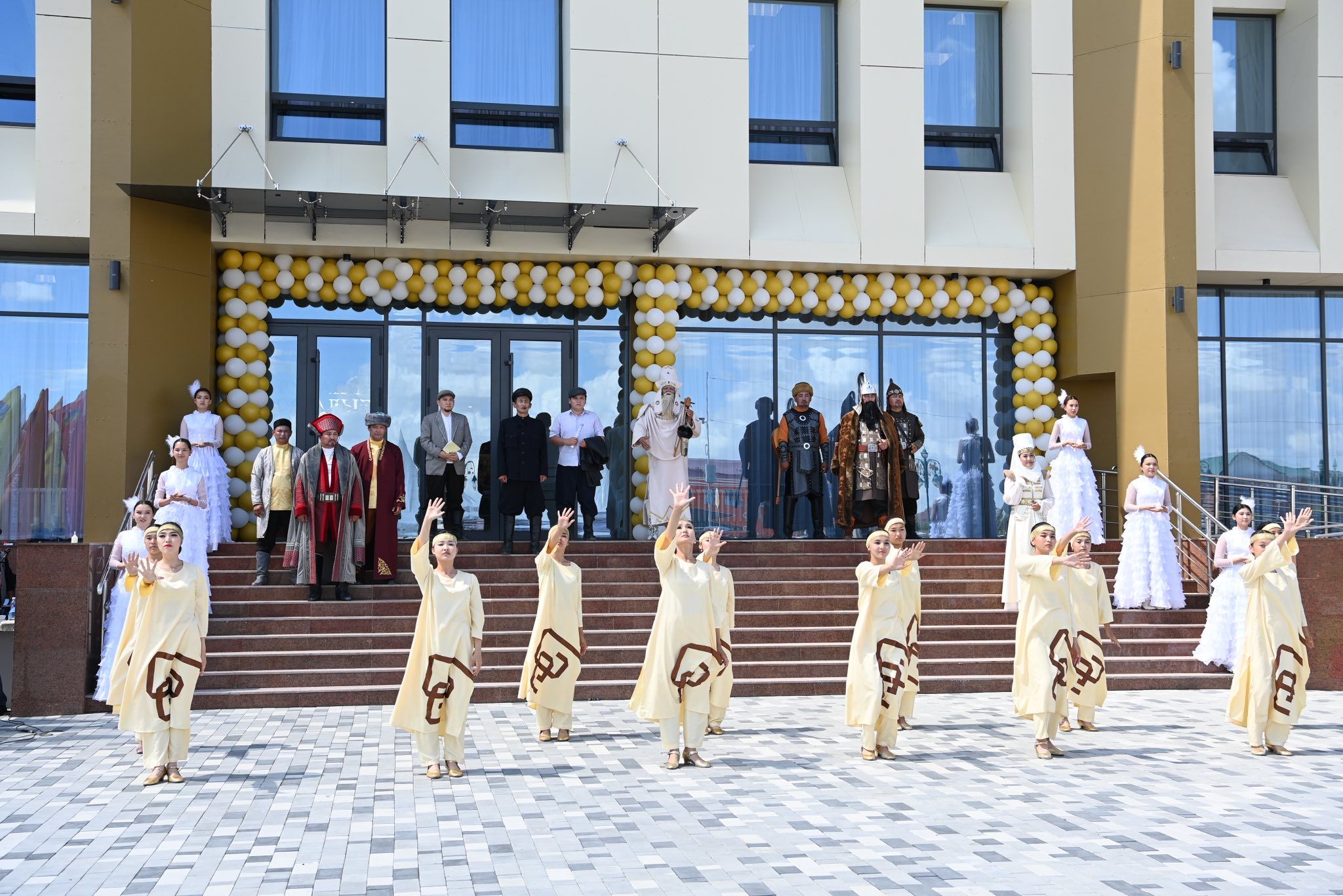 Руханият орталығы 3.jpg