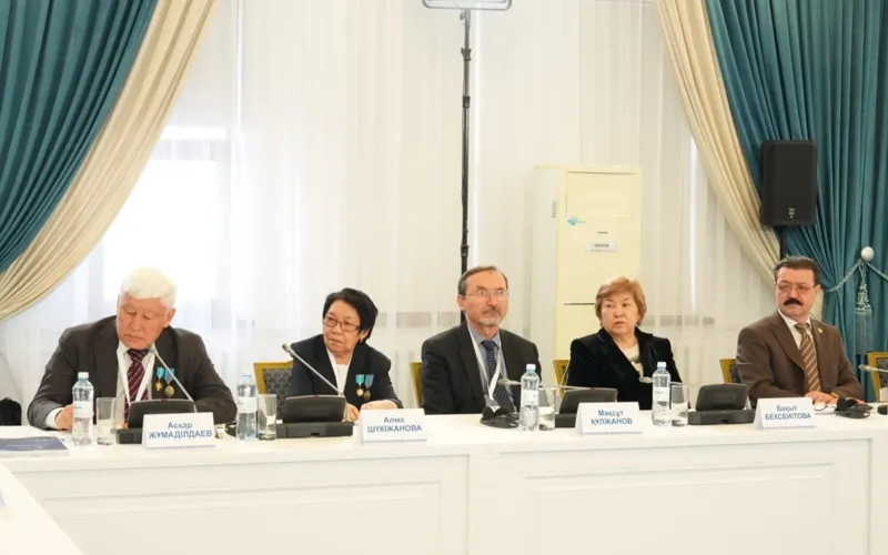 Секциялық отырыс.jpg