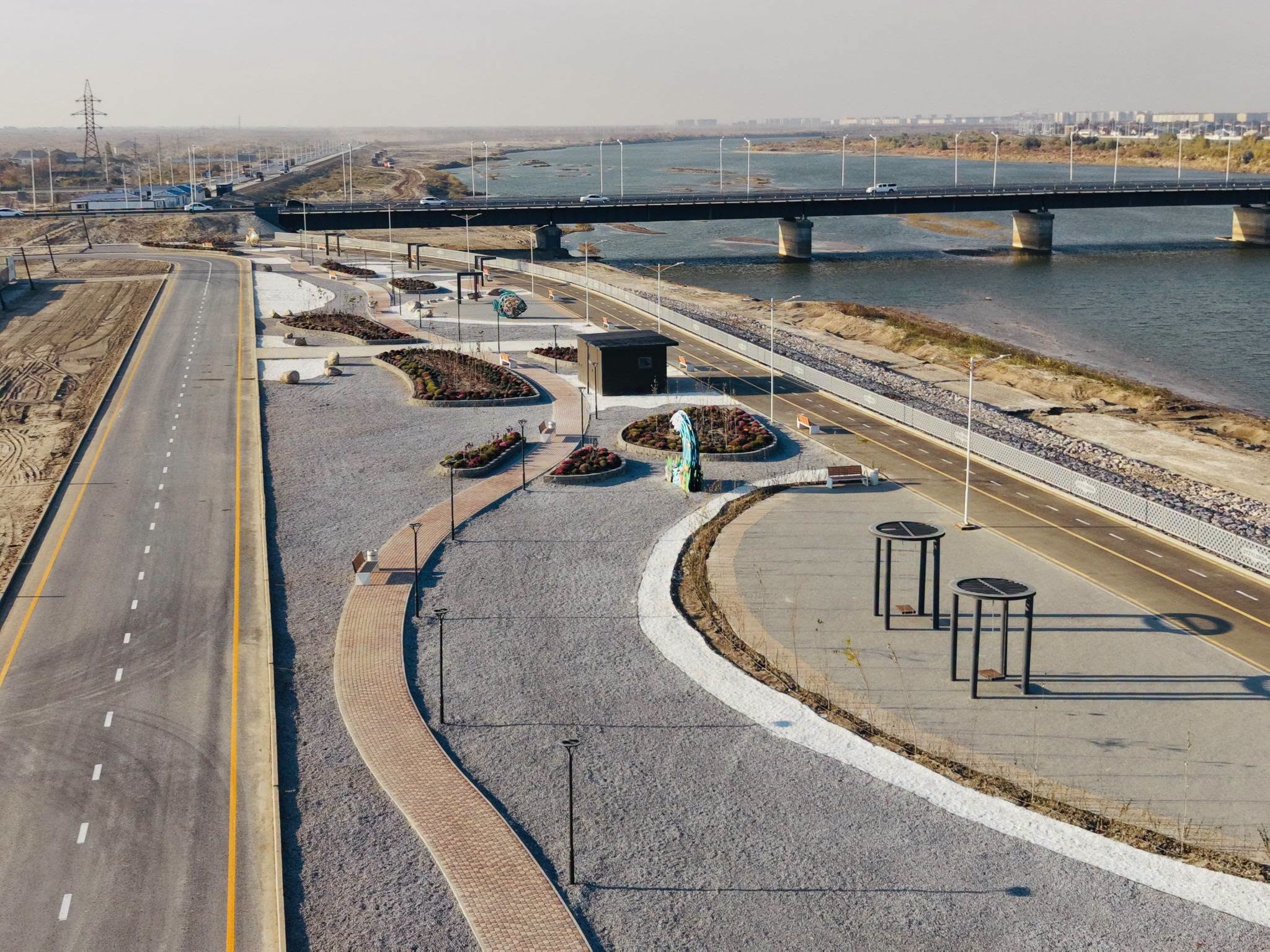 Строительство моста через Сырдарью набирает темп0.jpg