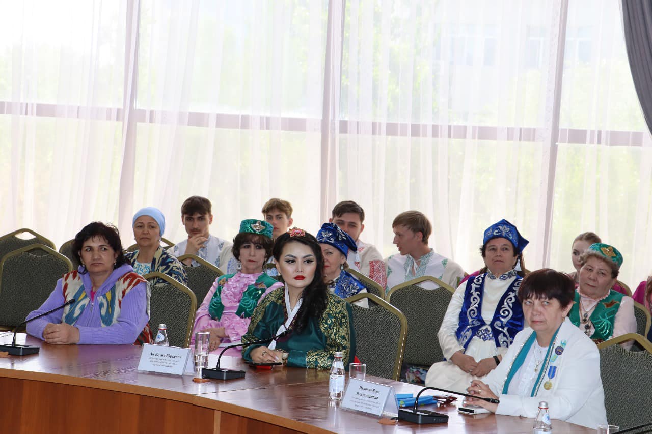 Университет бірлік күні 2.jpg