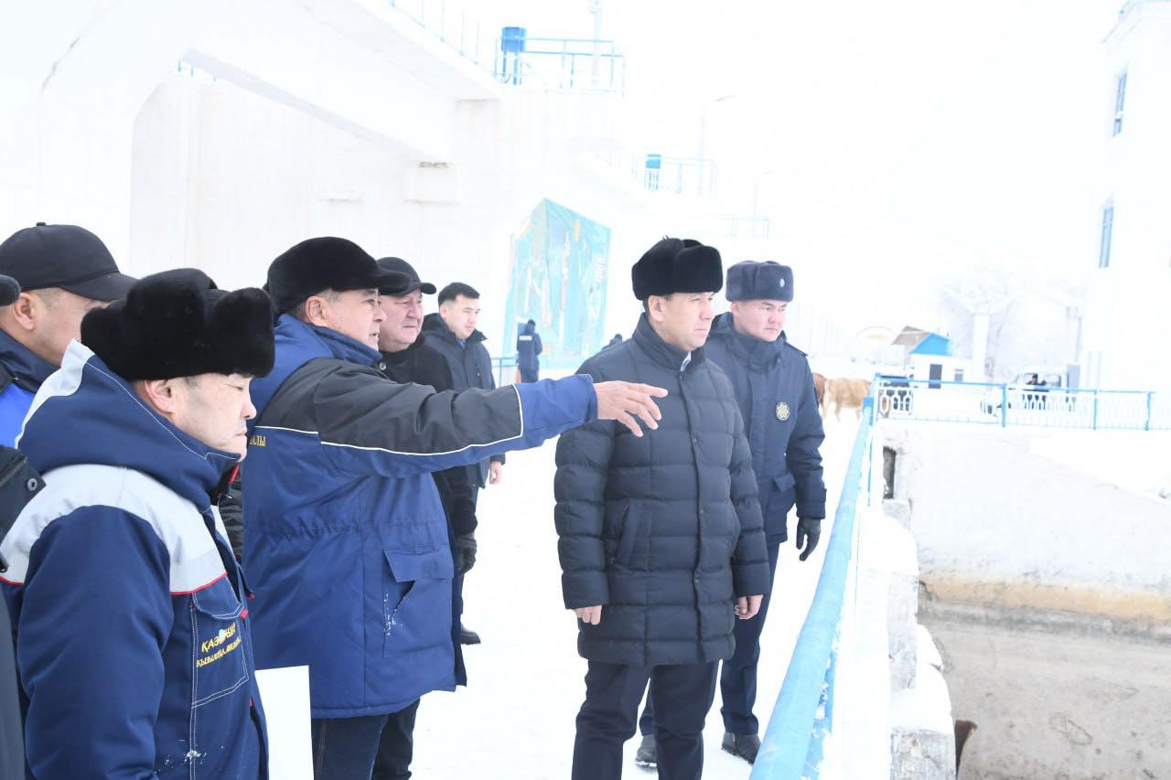 В Казалинском районе проверили уровень воды в Сырдарье.jpg