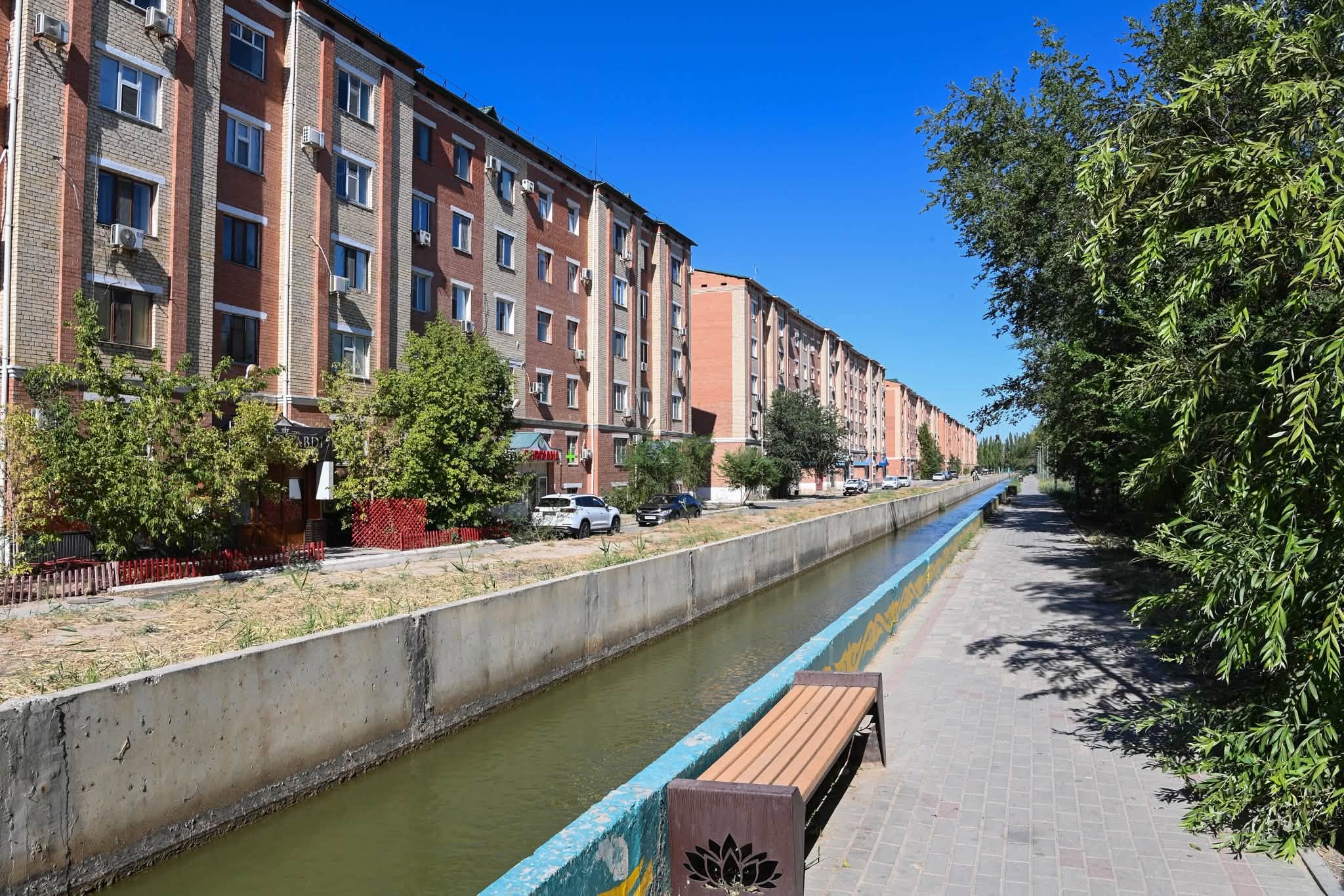 В Кызылорде проверили благоустройство микрорайонов и состояние арыков2.jpg