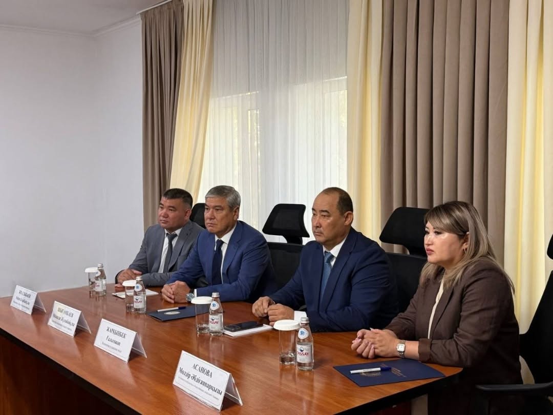 В Жанакорганском районе обсудили работу суда.jpg