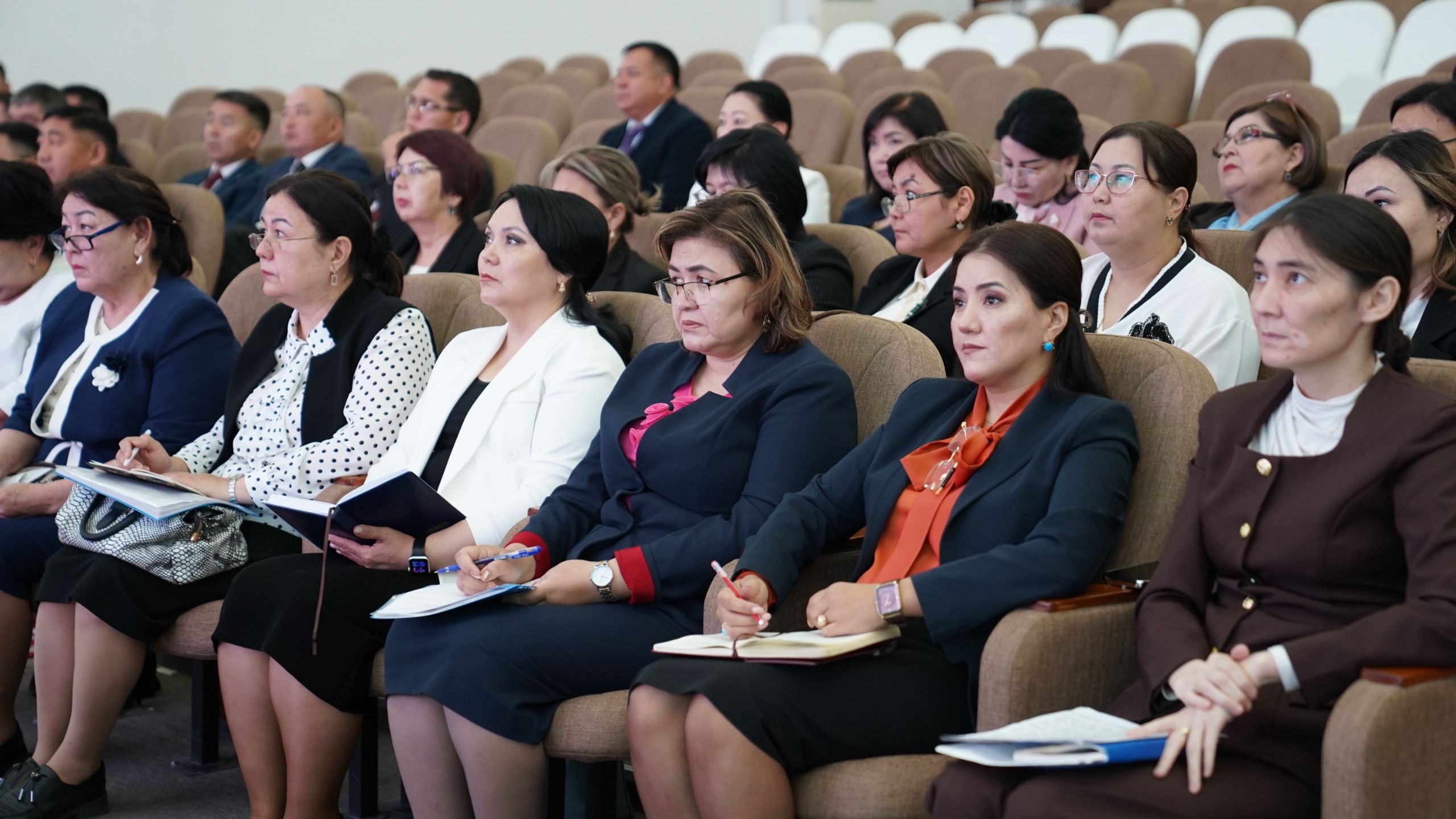 Қалалық білім бөлімі кеңейтілген отырысjpeg