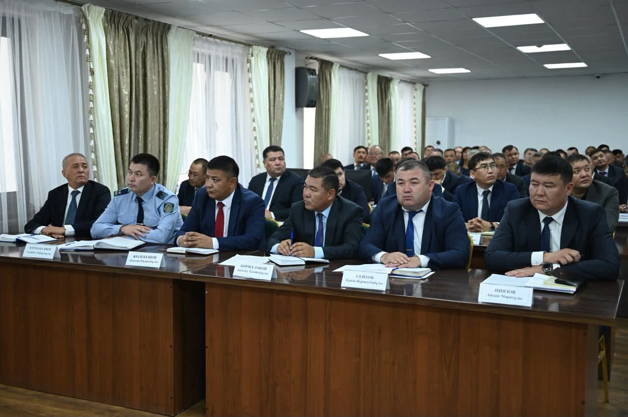 Қазалы ауданы мәжіліс отырысы 4.jpg