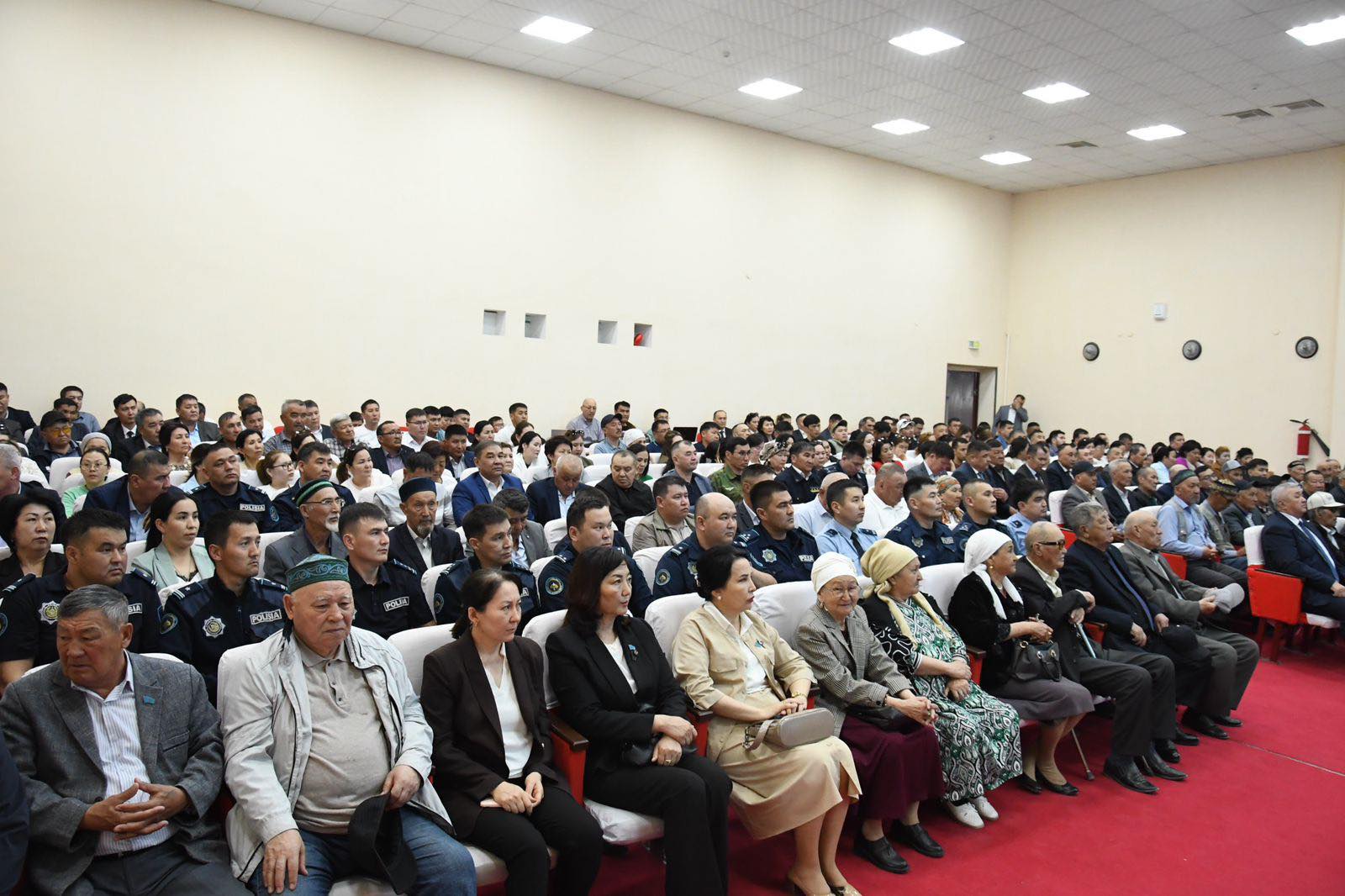 Қазалы тұрғындармен кездесу тазалық мәселесі 2.jpg