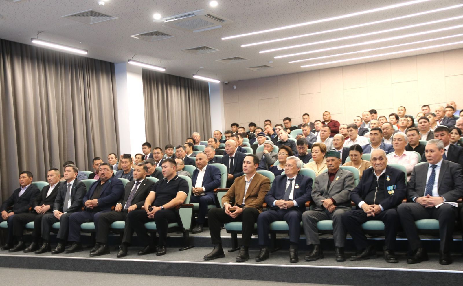 Әке тағылымы форум 2.jpg