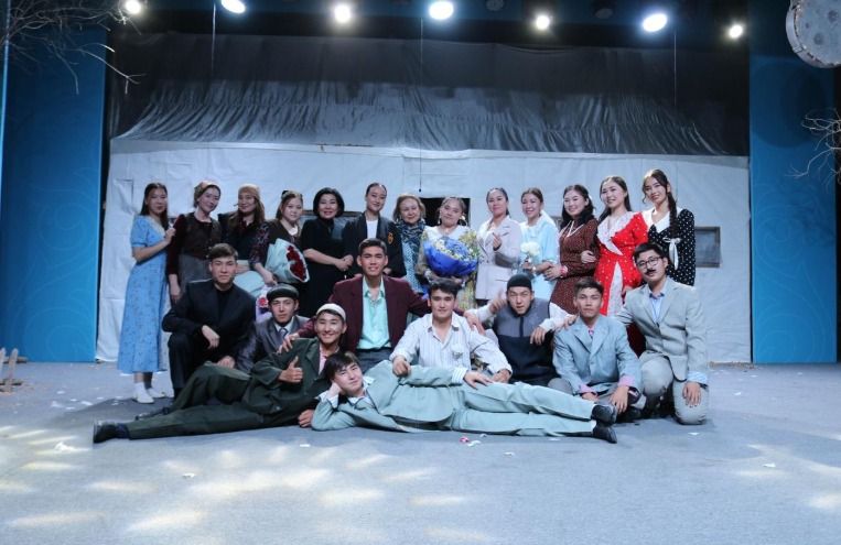 коркыт спектакль.jpg