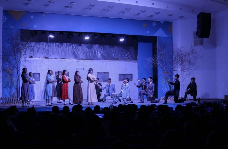 коркыт спектакль.jpg