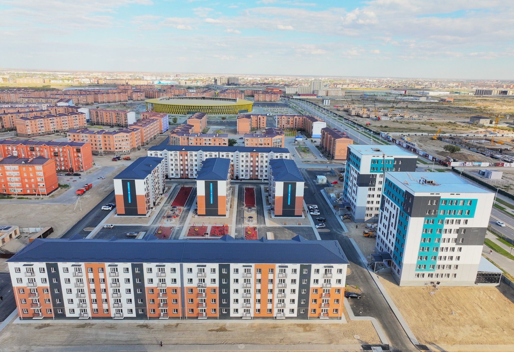 Құрылыс левый берег.jpg