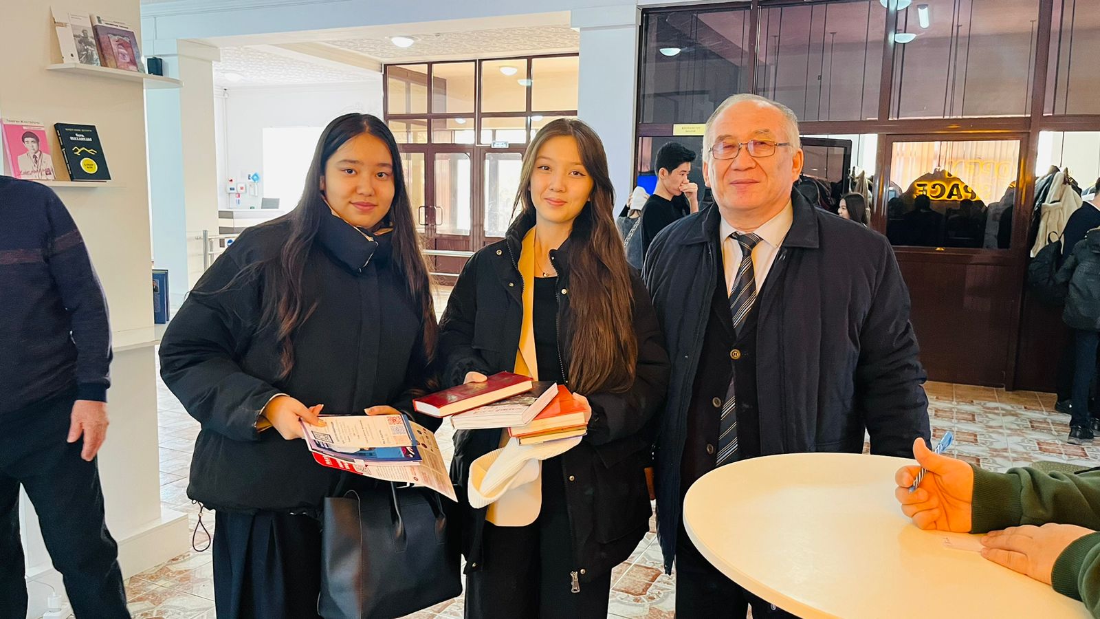 Қызылордада оқырмандар партияның бастамасын қолдады 1.jpg